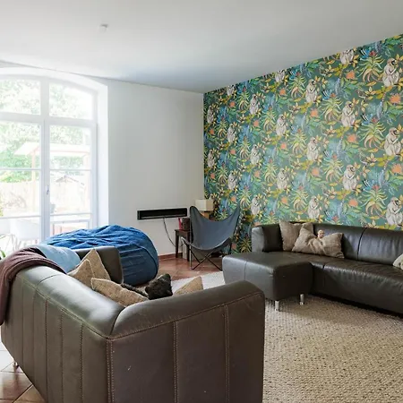 Spacious And Kids-friendly Modernized Farmhouse Near City Of كولونيا