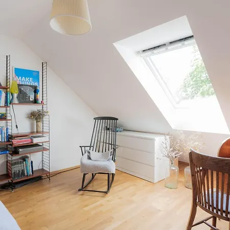 Spacious And Kids-friendly Modernized Farmhouse Near City Of Colonia